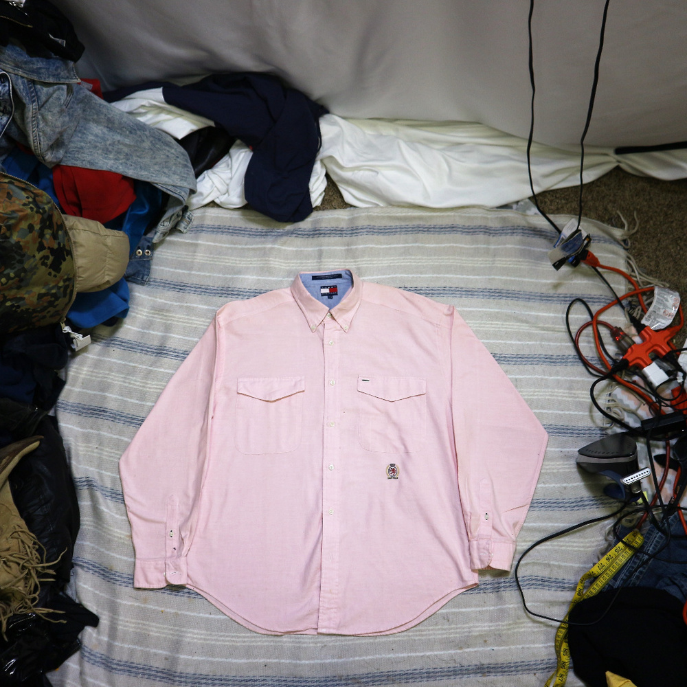 TOMMY HILFIGER Pink Crest Long Sleeve Button Shirt - Picture 3 of 8